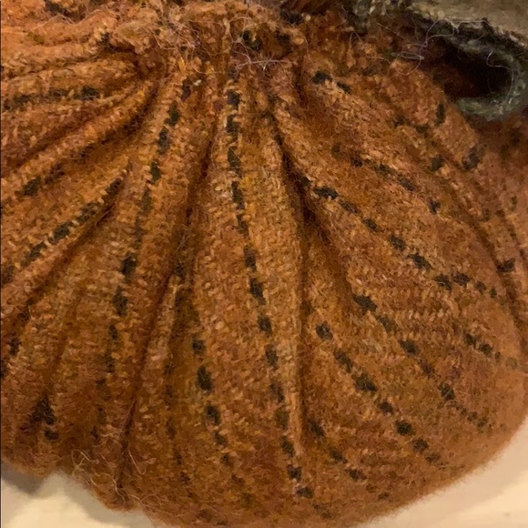 Pumpkin fluffs! - Picture 3 of 5